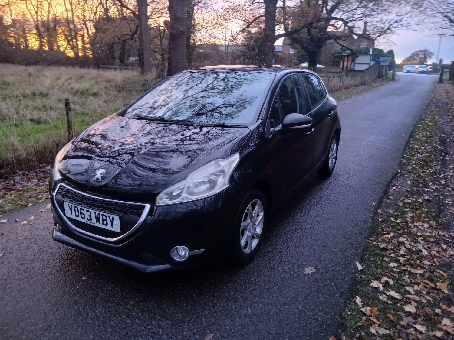 Used Peugeot 208 2013 for sale - 76824854: Photo 3