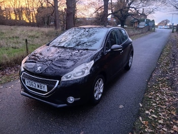 Used Peugeot 208 2013 for sale - 76824854: Photo