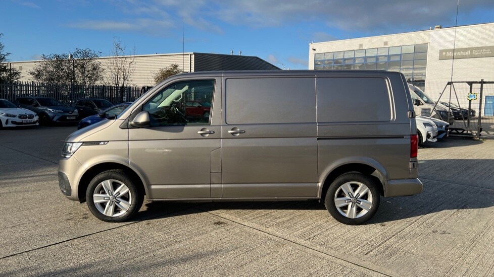 Used Volkswagen Transporter 2022 for sale - 76872254: Photo 18
