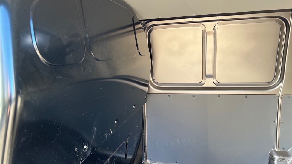 Used Volkswagen Transporter 2022 for sale - 76872254: Photo 22