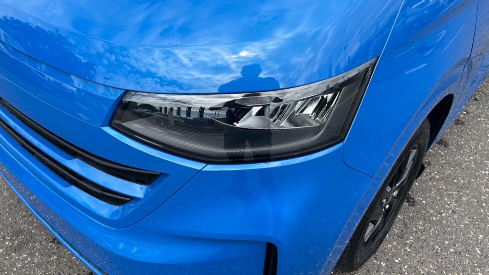 Used Volkswagen Transporter 2025 for sale - 76350737: Photo 42