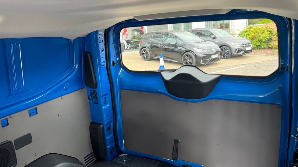 Used Volkswagen Transporter 2025 for sale - 76350737: Photo 9
