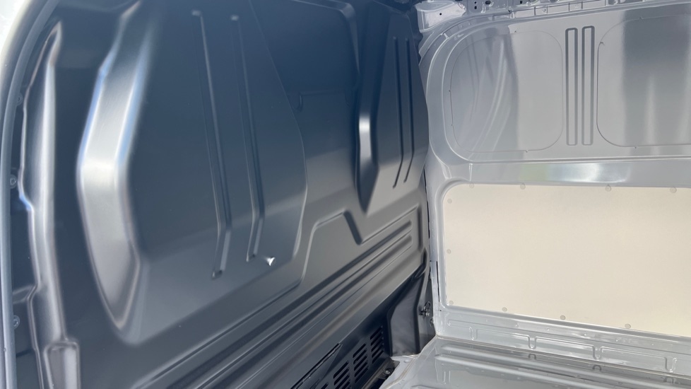 Used Volkswagen Transporter 2025 for sale - 76868537: Photo 22