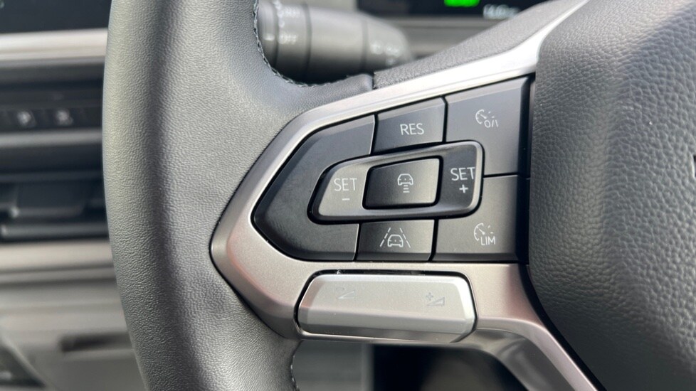 Used Volkswagen Transporter 2025 for sale - 76868537: Photo 24