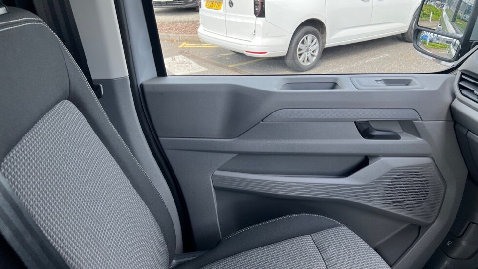 Used Volkswagen Transporter 2025 for sale - 76868537: Photo 33