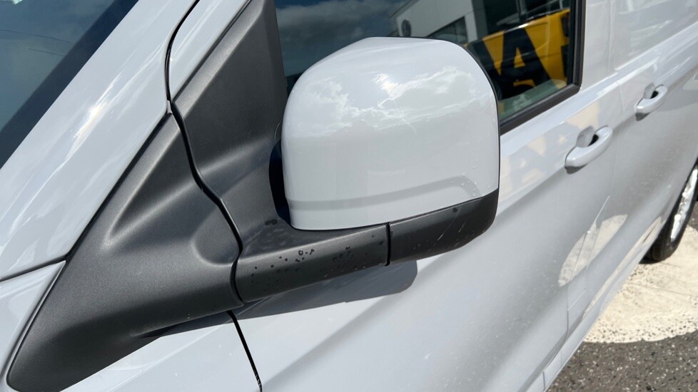 Used Volkswagen Transporter 2025 for sale - 76868537: Photo 38