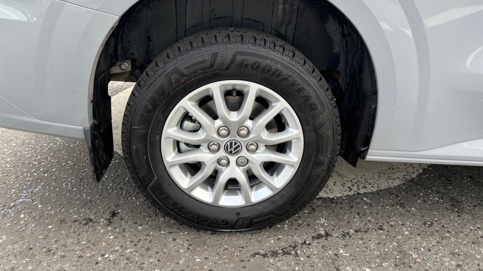 Used Volkswagen Transporter 2025 for sale - 76868537: Photo 5