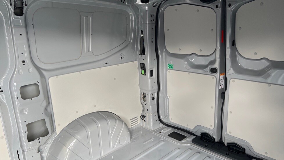 Used Volkswagen Transporter 2025 for sale - 76868537: Photo 9