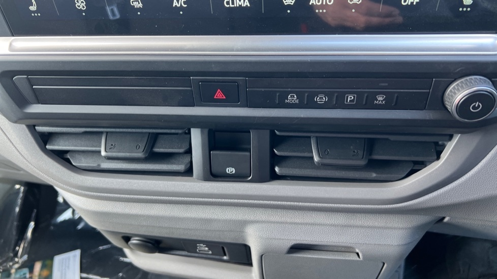 Used Volkswagen Transporter 2025 for sale - 76868366: Photo 13