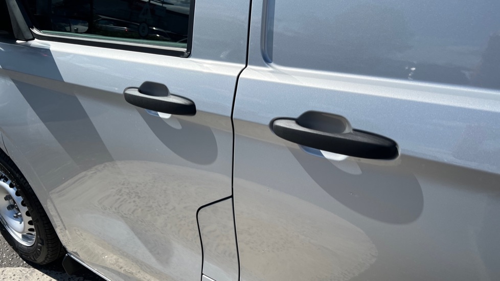 Used Volkswagen Transporter 2025 for sale - 76868366: Photo 40