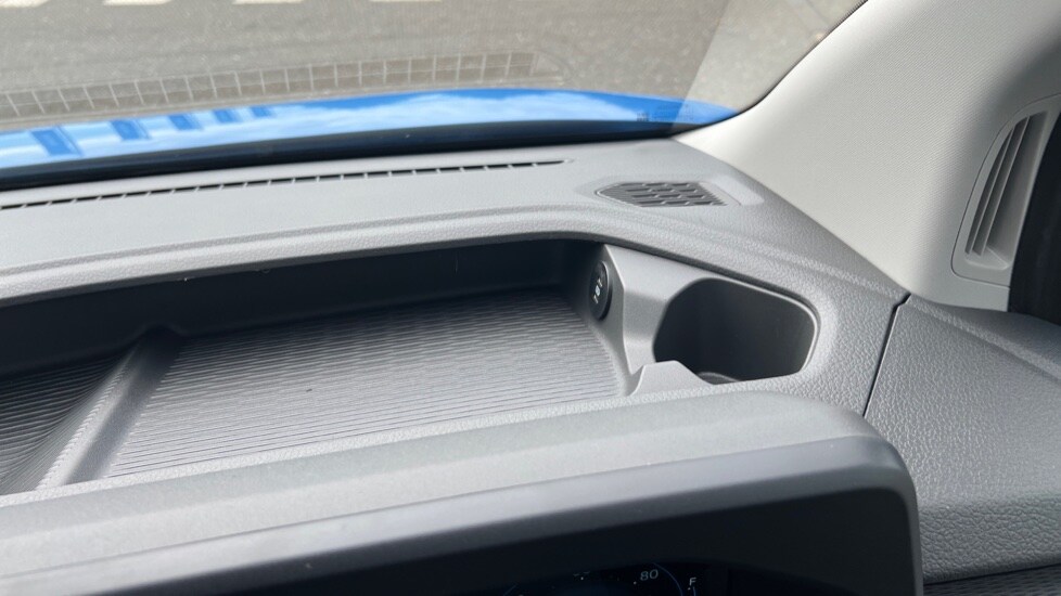 Used Volkswagen Transporter 2025 for sale - 76871740: Photo 26