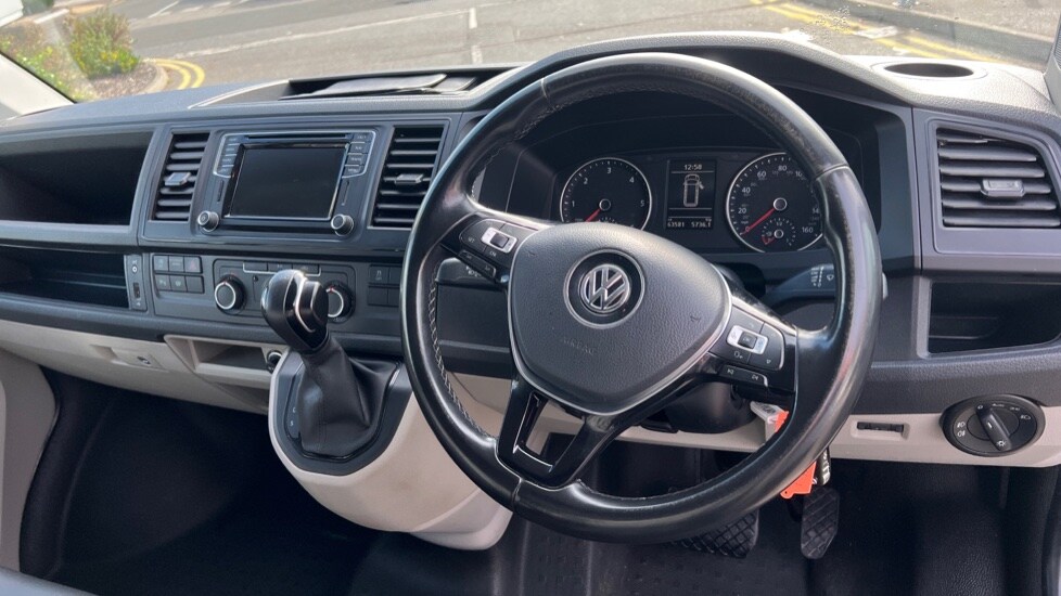 Used Volkswagen Transporter 2017 for sale - 76332125: Photo 11