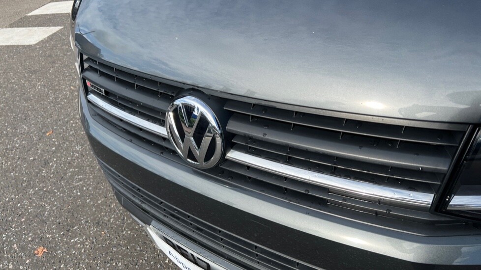 Used Volkswagen Transporter 2017 for sale - 76332125: Photo 39