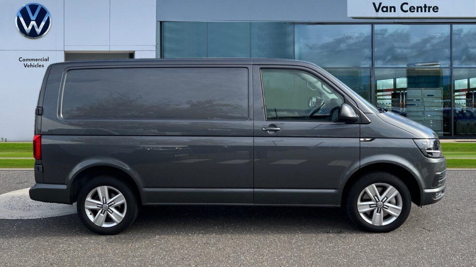 Used Volkswagen Transporter 2017 for sale - 76332125: Photo 4