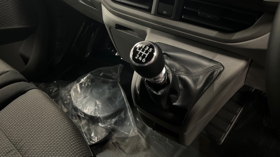 Used Volkswagen Transporter 2025 for sale - 76868525: Photo 14