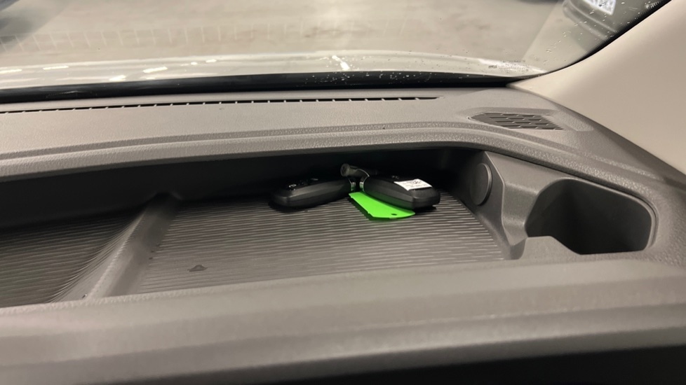 Used Volkswagen Transporter 2025 for sale - 76868525: Photo 28