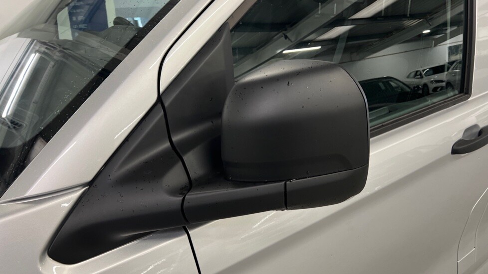 Used Volkswagen Transporter 2025 for sale - 76868525: Photo 38