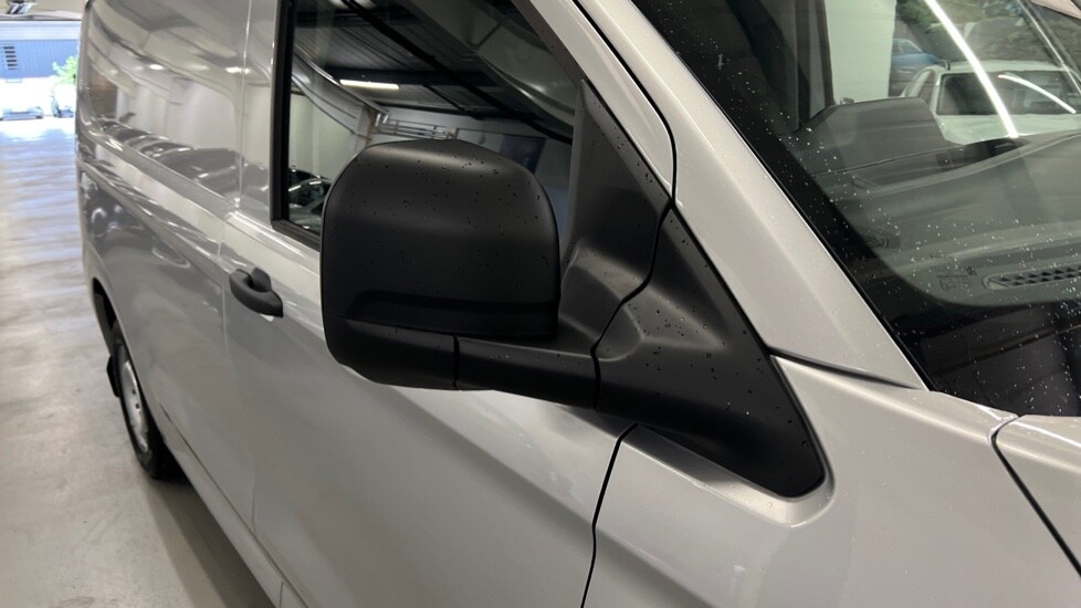 Used Volkswagen Transporter 2025 for sale - 76868525: Photo 42