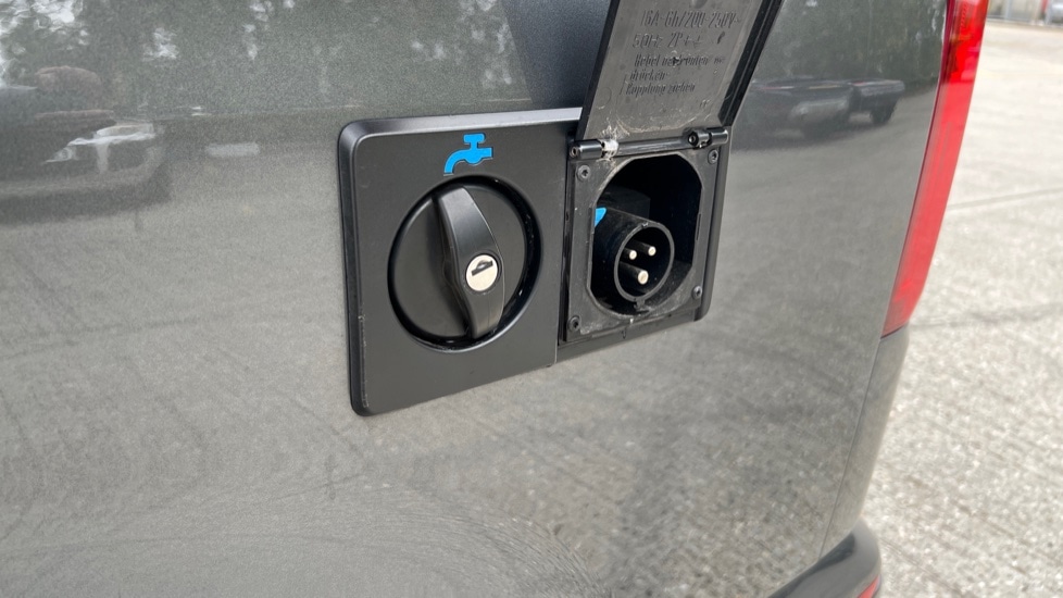 Used Volkswagen California 2020 for sale - 76871243: Photo 57