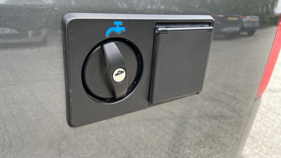 Used Volkswagen California 2020 for sale - 76871243: Photo 58