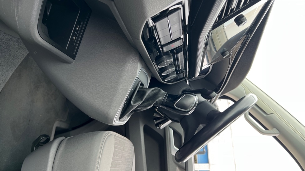 Used Volkswagen California 2020 for sale - 76871243: Photo 71