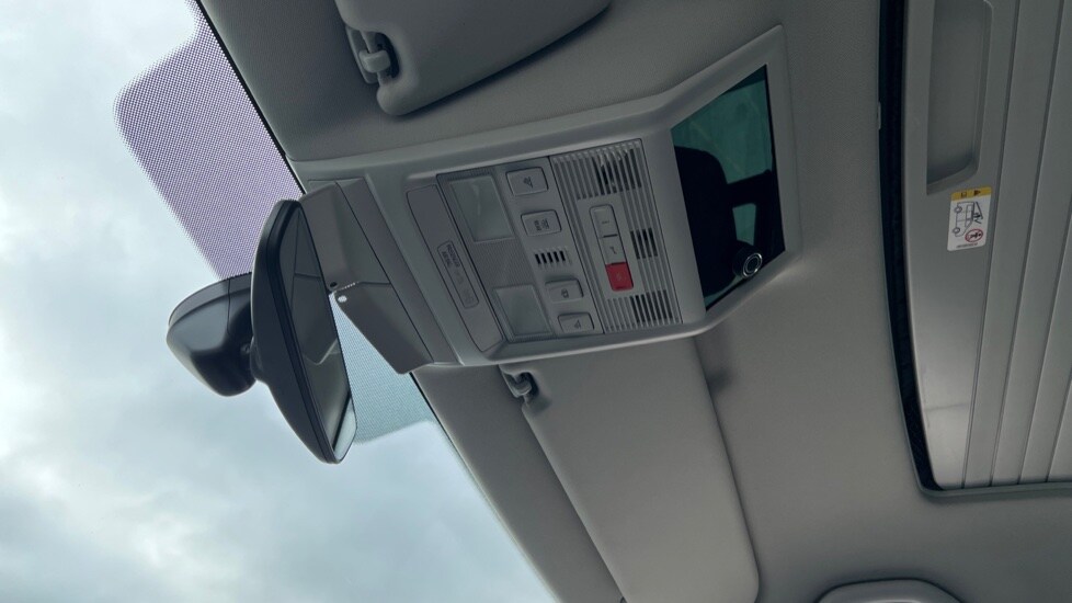 Used Volkswagen California 2020 for sale - 76871243: Photo 76