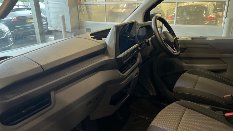 Used Volkswagen Transporter 2025 for sale - 76575072: Photo 2
