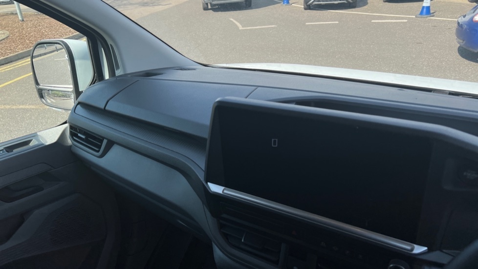 Used Volkswagen Transporter 2025 for sale - 76868937: Photo 12