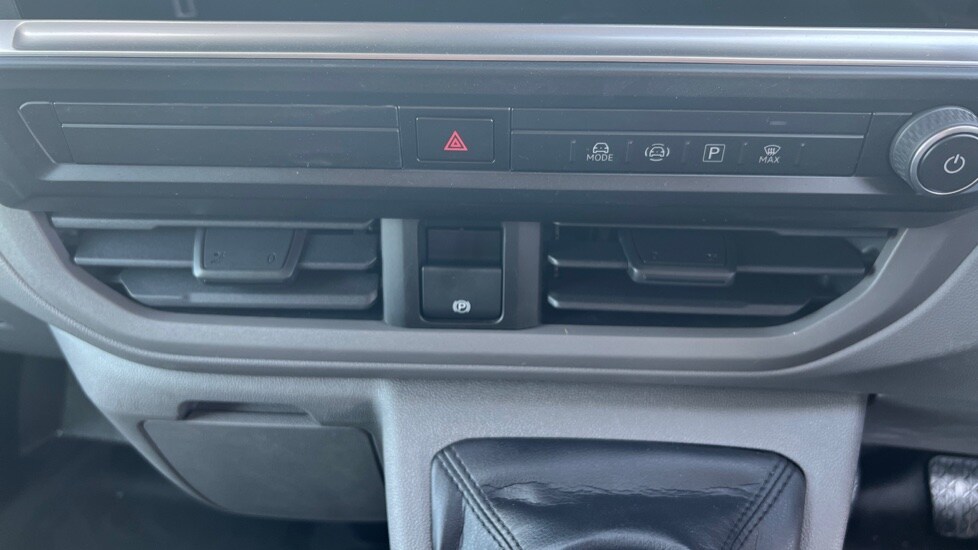 Used Volkswagen Transporter 2025 for sale - 76868937: Photo 13