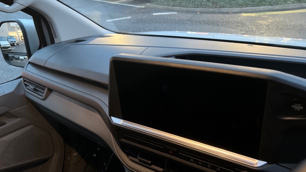 Used Volkswagen Transporter 2025 for sale - 76984121: Photo 12