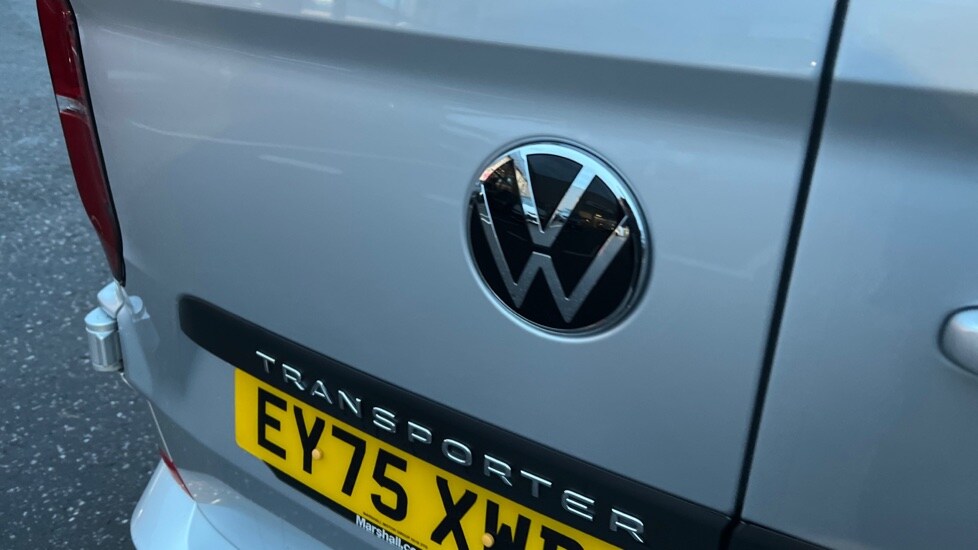 Used Volkswagen Transporter 2025 for sale - 76984121: Photo 37