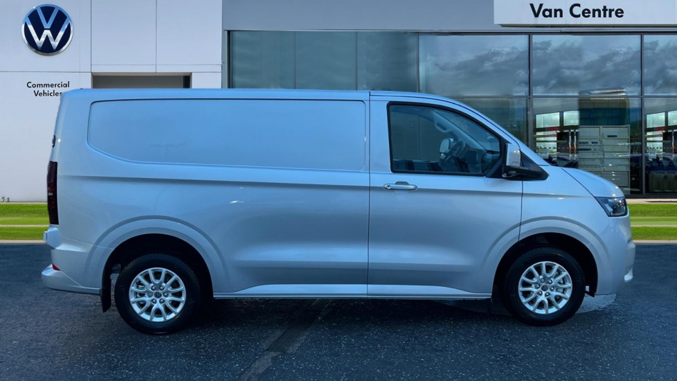 Used Volkswagen Transporter 2025 for sale - 76984121: Photo 4