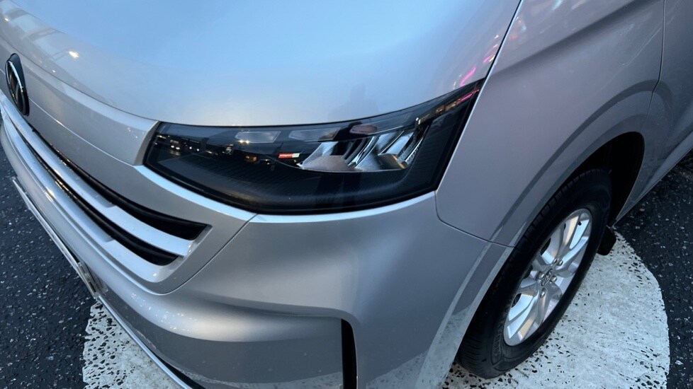 Used Volkswagen Transporter 2025 for sale - 76984121: Photo 41