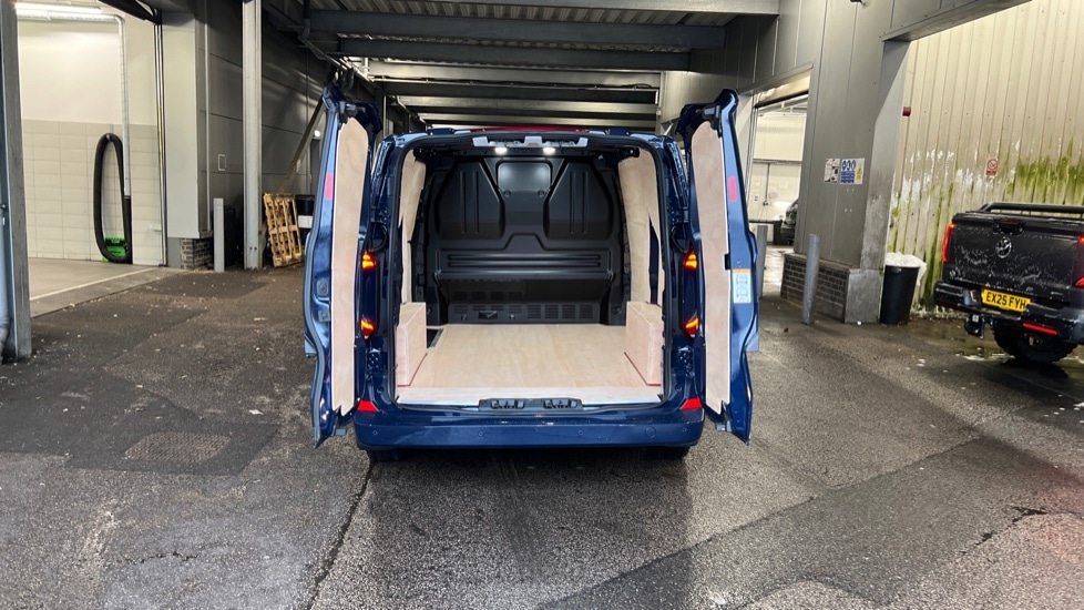 Used Volkswagen Transporter 2025 for sale - 76874029: Photo 10