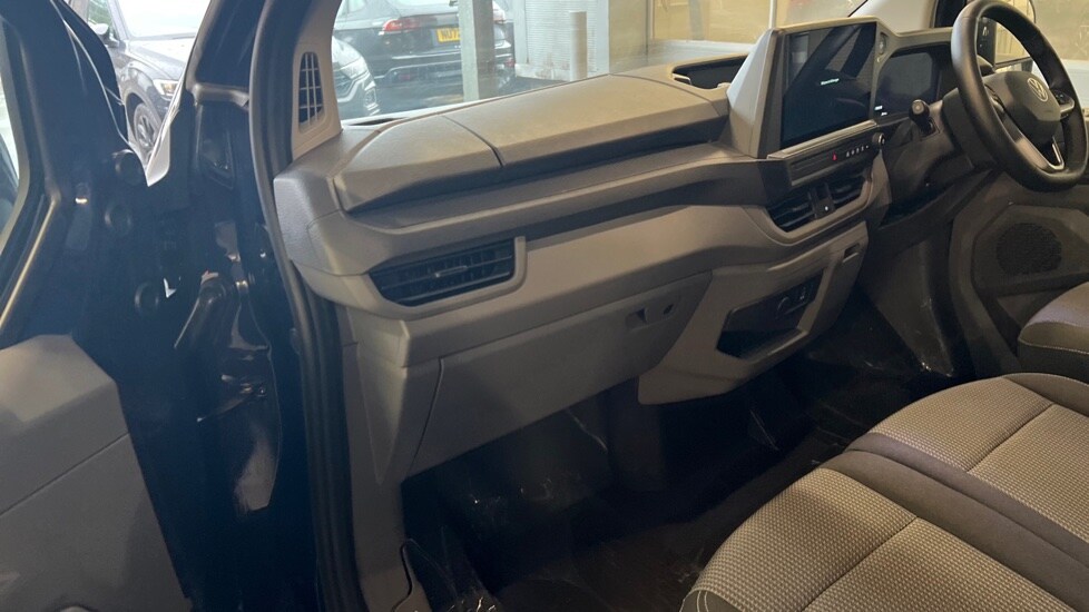 Used Volkswagen Transporter 2025 for sale - 76874029: Photo 37