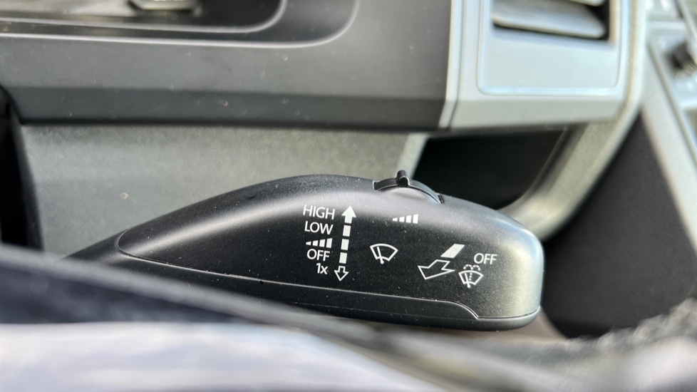 Used Volkswagen Transporter 2017 for sale - 77047509: Photo 29