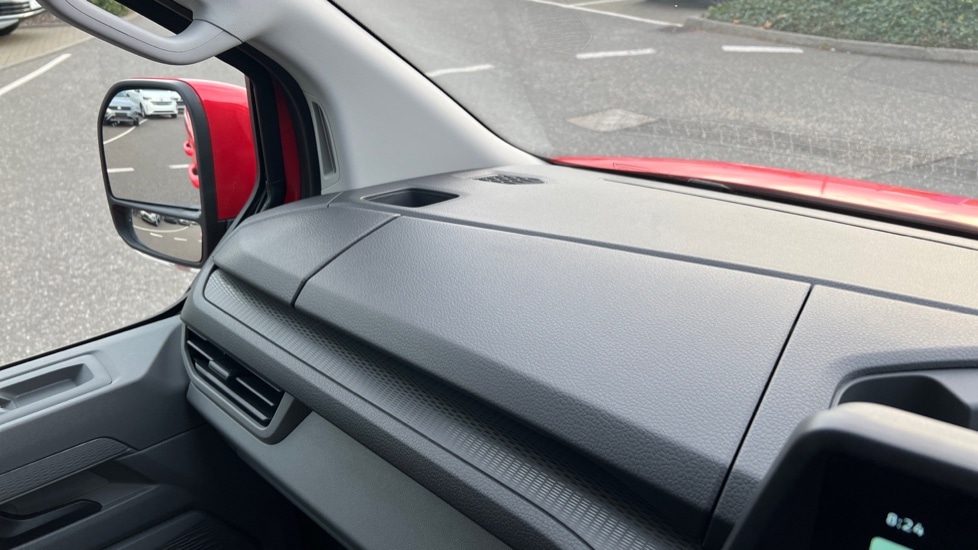 Used Volkswagen Transporter 2025 for sale - 76873843: Photo 28