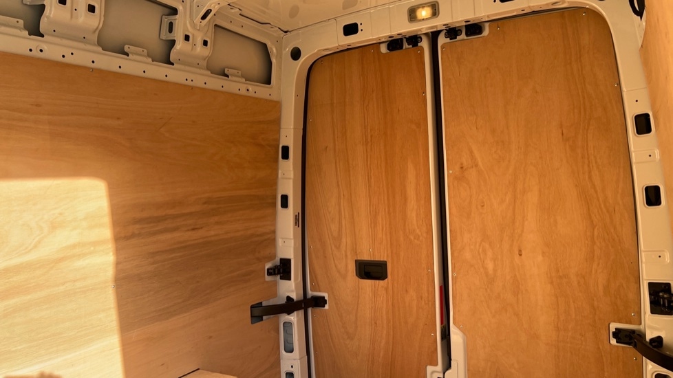 Used Volkswagen Crafter 2024 for sale - 76873647: Photo 9