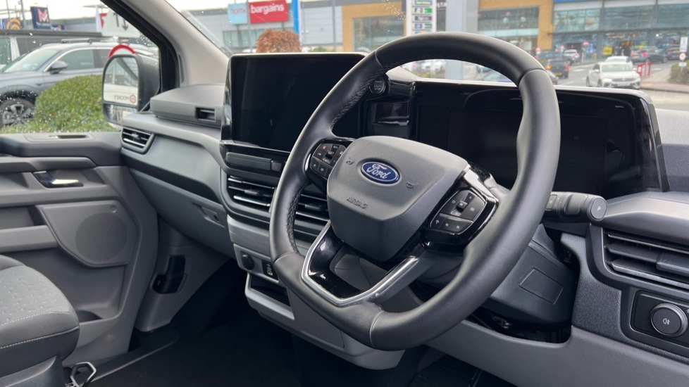 Used Ford Tourneo Custom 2024 for sale - 76872194: Photo 10