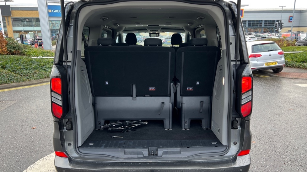 Used Ford Tourneo Custom 2024 for sale - 76872194: Photo 17