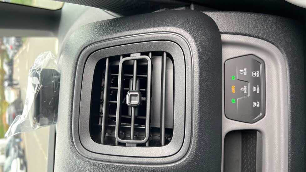 Used Volkswagen ID.Buzz 2025 for sale - 76328057: Photo 36