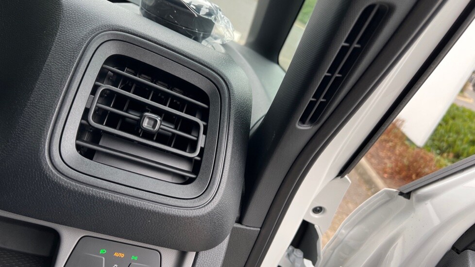 Used Volkswagen ID.Buzz 2025 for sale - 76328057: Photo 49