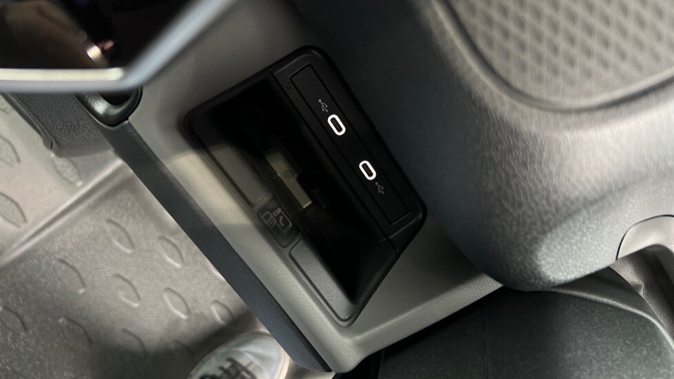 Used Volkswagen ID.Buzz 2025 for sale - 76328057: Photo 51