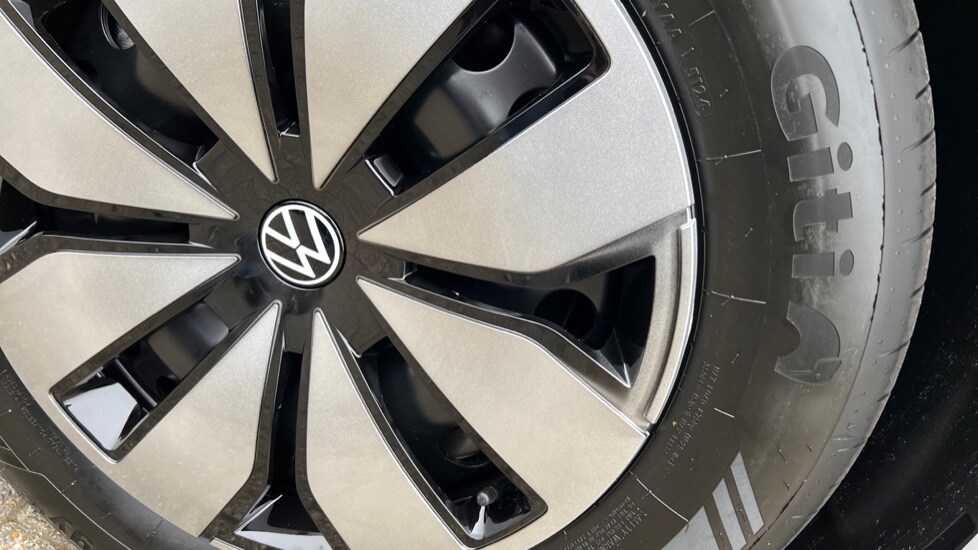 Used Volkswagen ID.Buzz 2025 for sale - 76328057: Photo 61