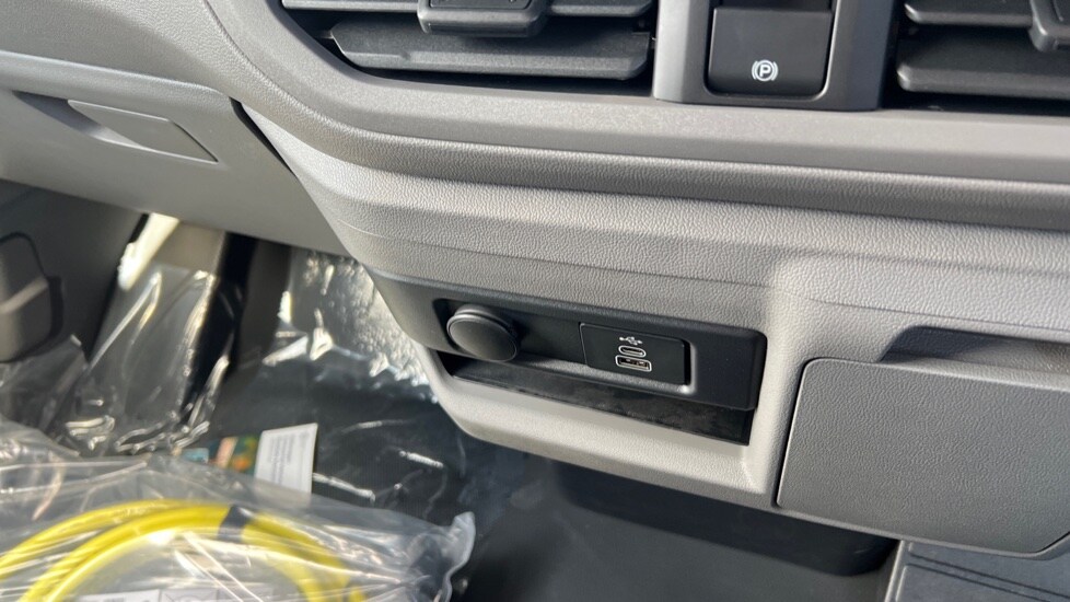Used Volkswagen Transporter 2025 for sale - 75440181: Photo 33