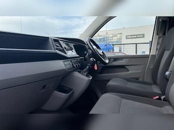 Used Volkswagen Transporter 2022 for sale - 76466196: Photo