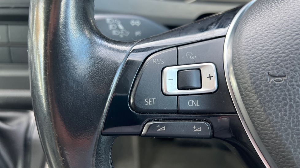 Used Volkswagen Transporter 2017 for sale - 76869457: Photo 24