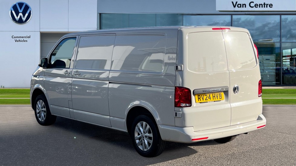 Used Volkswagen Transporter 2024 for sale - 76873747: Photo 3