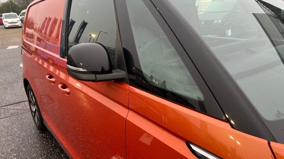 Used Volkswagen ID.Buzz 2023 for sale - 76661082: Photo 43