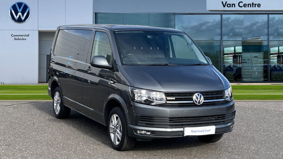 Used Volkswagen Transporter 2017 for sale - 77010310: Photo 1